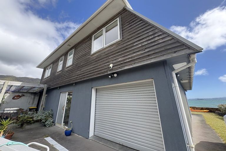 Photo of property in 603b Marine Drive, Days Bay, Lower Hutt, 5013
