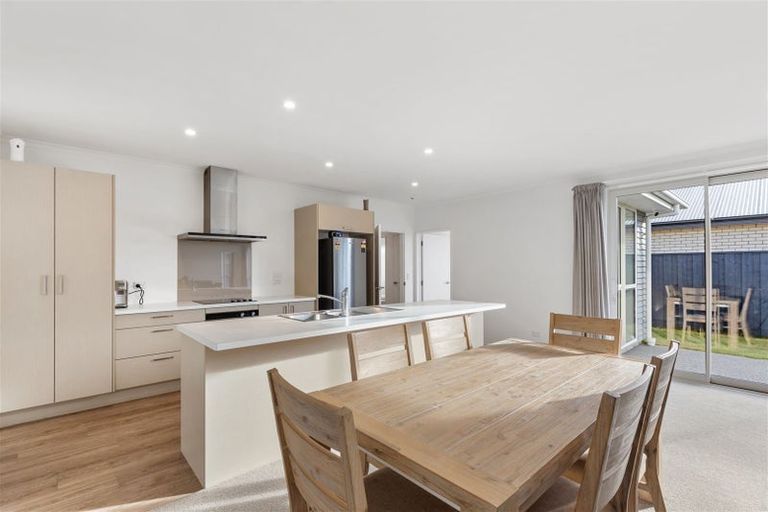 Photo of property in 59 Sholto Duncan Crescent, Halswell, Christchurch, 8025