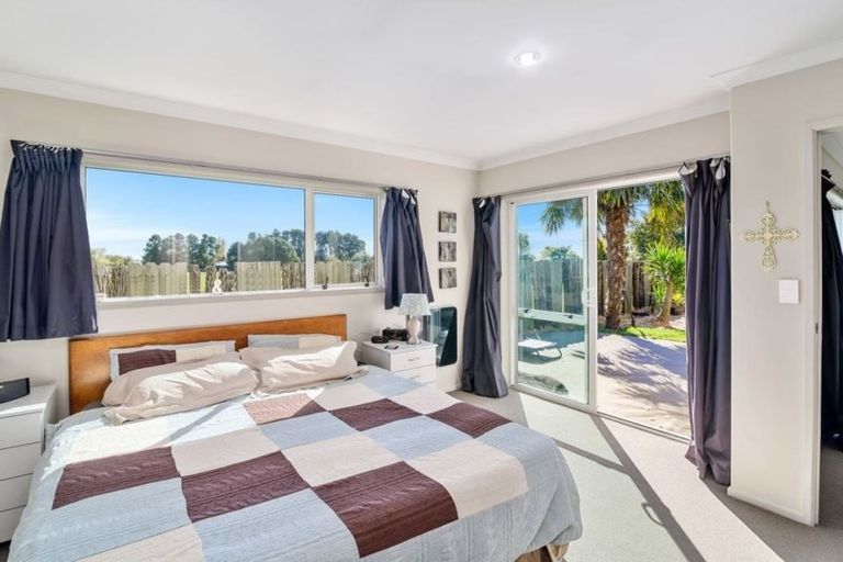 Photo of property in 14 Stonebridge Park Drive, Holdens Bay, Rotorua, 3010