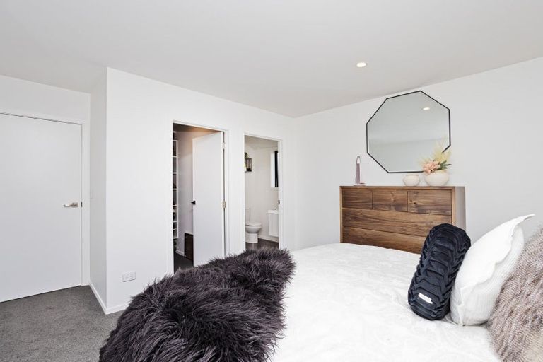 Photo of property in 12 Pegasus Place, Seaward Bush, Invercargill, 9812