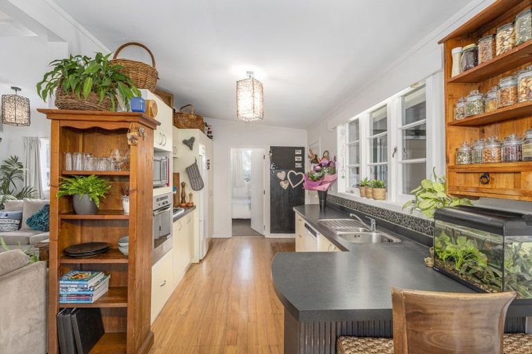 Photo of property in 11 Dundas Street, Whitianga, 3510