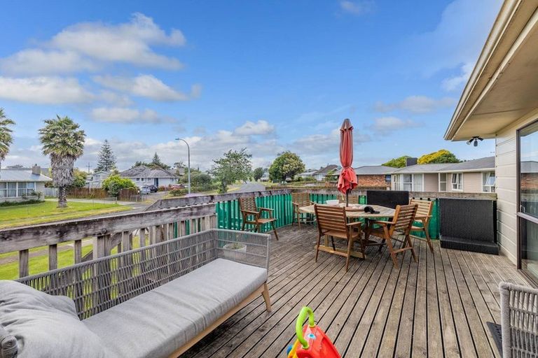 Photo of property in 18 Ashgrove Road, Mangere, Auckland, 2022