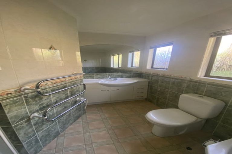 Photo of property in 27 Brookview Court, Queenwood, Hamilton, 3210