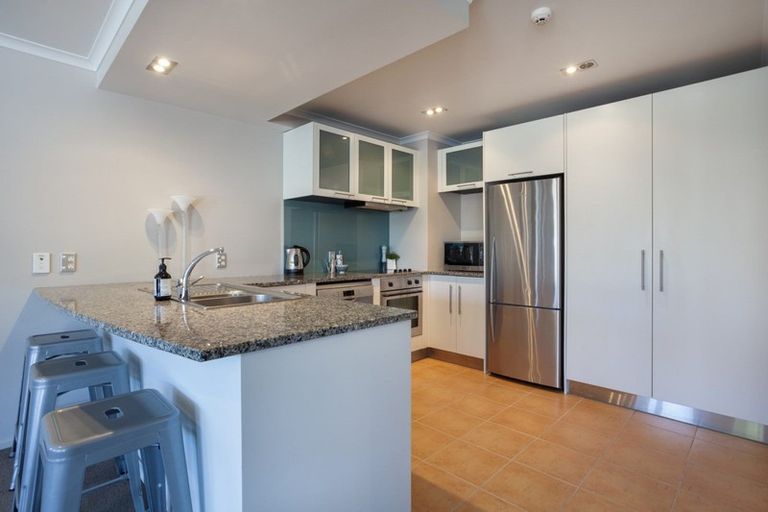 Photo of property in 210/178 Marine Parade, Mount Maunganui, 3116