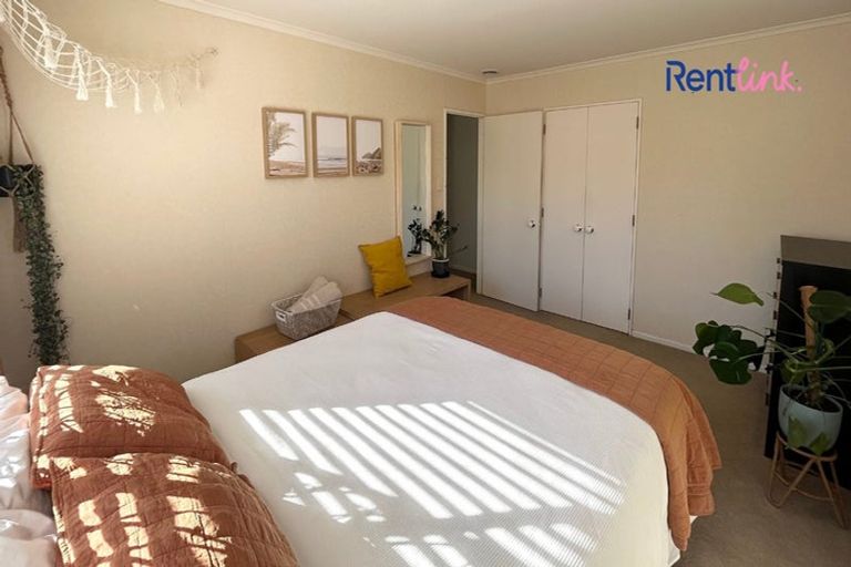 Photo of property in 2 Grevillea Place, Mount Maunganui, 3116