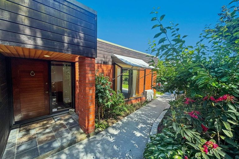 Photo of property in 1/31 Crichton Terrace, Cashmere, Christchurch, 8022