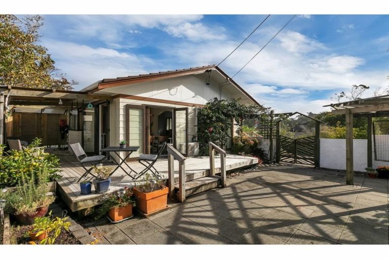 Photo of property in 4 Chamberlain Road, Massey, Auckland, 0614