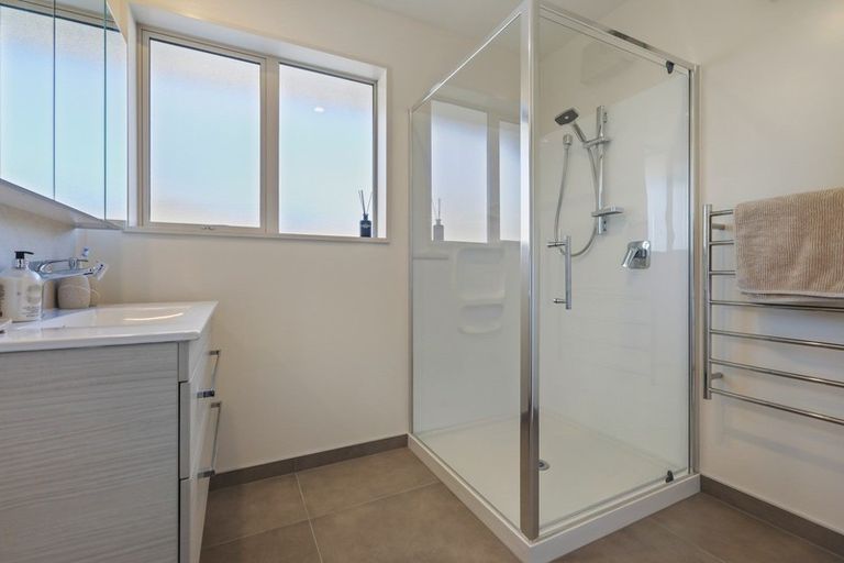 Photo of property in 30 Palmers Road, New Brighton, Christchurch, 8083