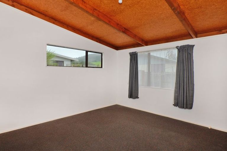 Photo of property in 28b View Road, Hikurangi, 0114