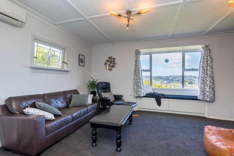 Photo of property in 13 Church Hill Road, Green Island, Dunedin, 9018