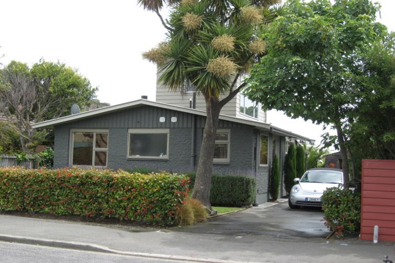 Photo of property in 3 Beachville Road, Redcliffs, Christchurch, 8081