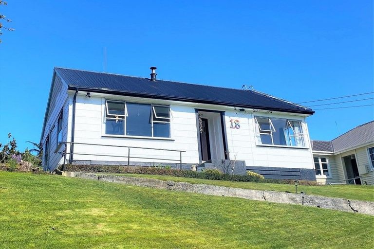 Photo of property in 18 Masters Street, Greymouth, 7805