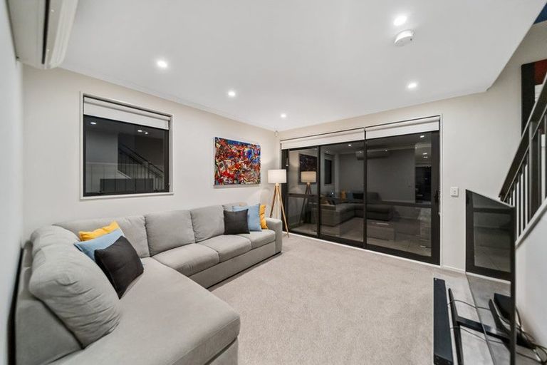 Photo of property in 38 Matairangi Avenue, Totara Heights, Auckland, 2105