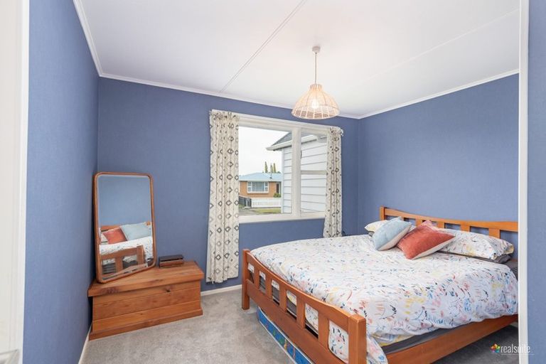 Photo of property in 6 Burns Grove, Trentham, Upper Hutt, 5018