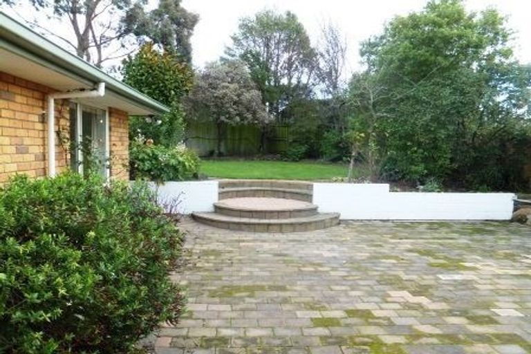 Photo of property in 2/76 Ravensdale Rise, Westmorland, Christchurch, 8025