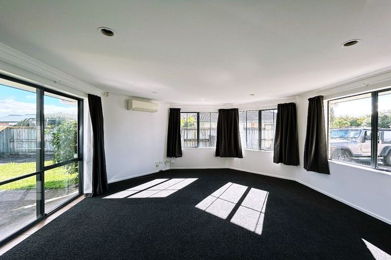 Photo of property in 15 Farnham Close, Rototuna North, Hamilton, 3210