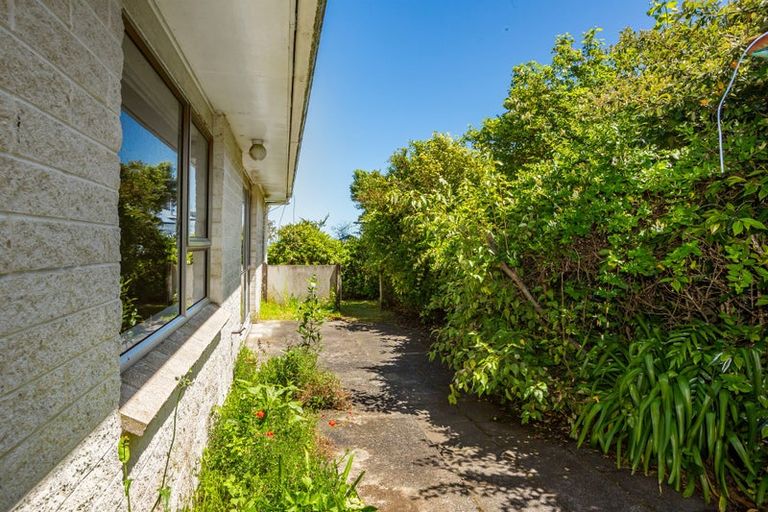 Photo of property in 30a The Track, Plimmerton, Porirua, 5026