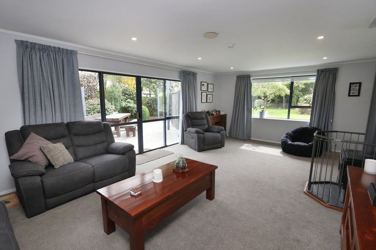 Photo of property in 10 Maple Lane, Tinwald, Ashburton, 7700