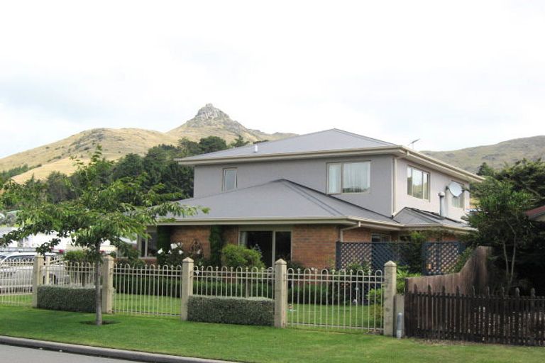 Photo of property in 55 Laing Crescent, Heathcote Valley, Christchurch, 8022