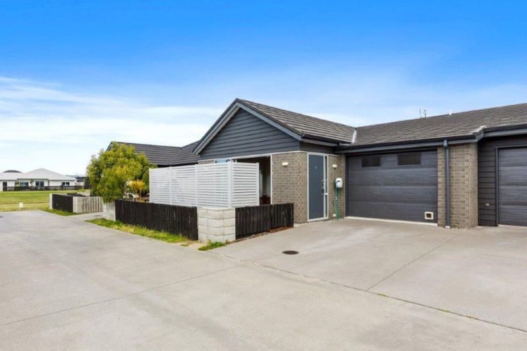 Photo of property in 6 Belt Lane, Papamoa, 3118