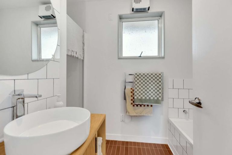 Photo of property in 39b Bassett Street, Burwood, Christchurch, 8083