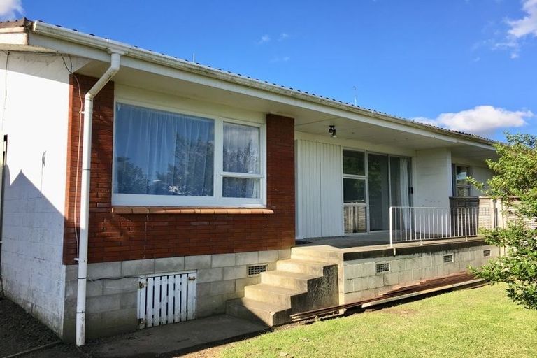 Photo of property in 22 Grande Vue Road, Hillpark, Auckland, 2102