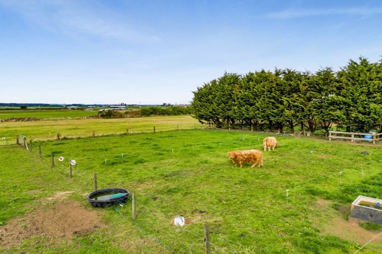 Photo of property in 5883 Mountain Road, Normanby, Hawera, 4673