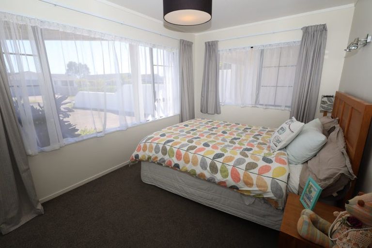 Photo of property in 10 Kiriwai Place, Matua, Tauranga, 3110