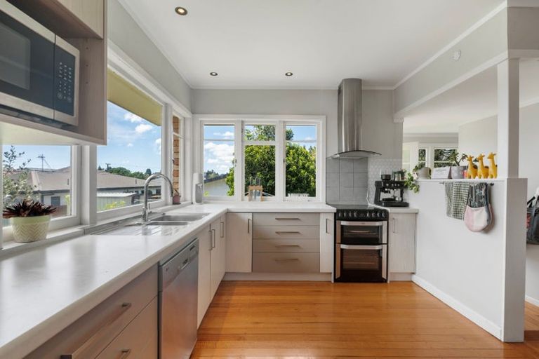 Photo of property in 12 Hillstone Avenue, Gate Pa, Tauranga, 3112