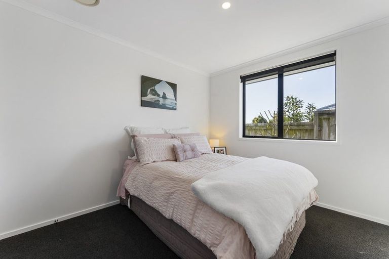 Photo of property in 38 Drabble Crescent, Papamoa Beach, Papamoa, 3118