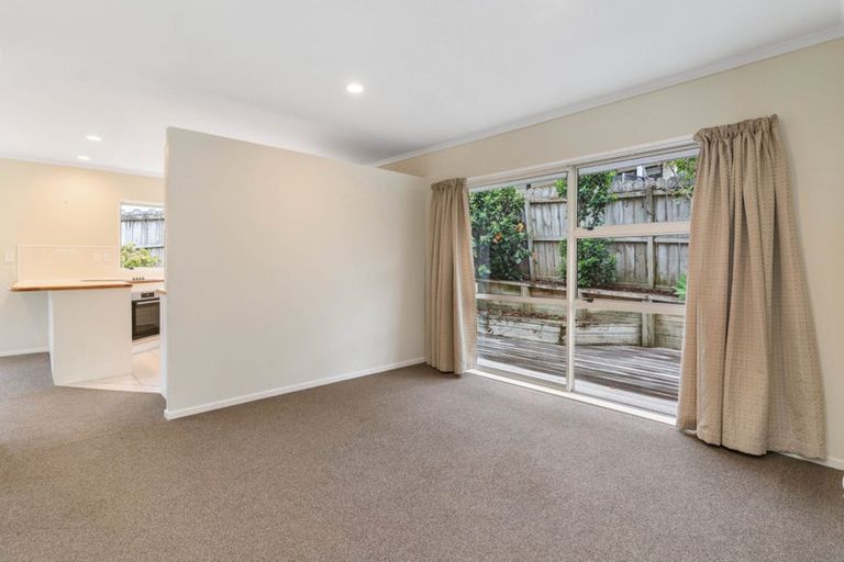Photo of property in 1/21 Westview Court, Somerville, Auckland, 2014