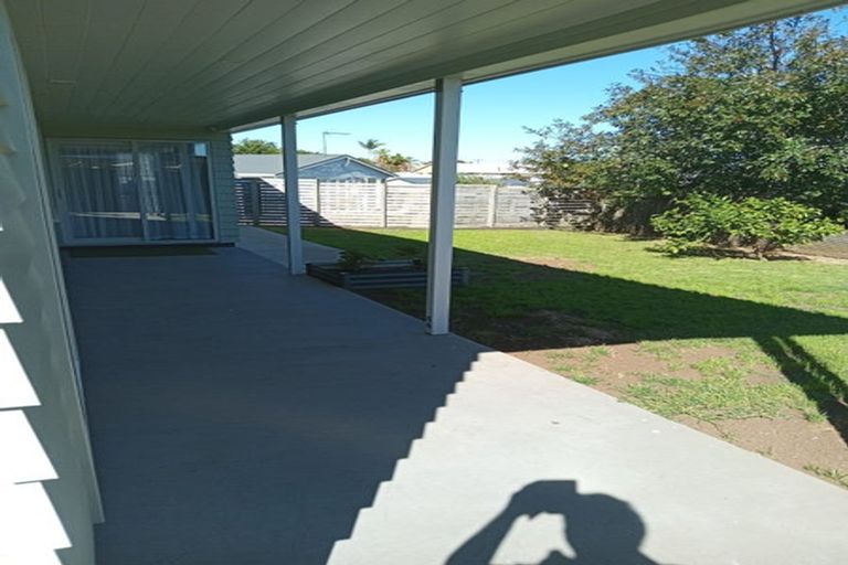 Photo of property in 11 Titoki Avenue, Mangere Bridge, Auckland, 2022