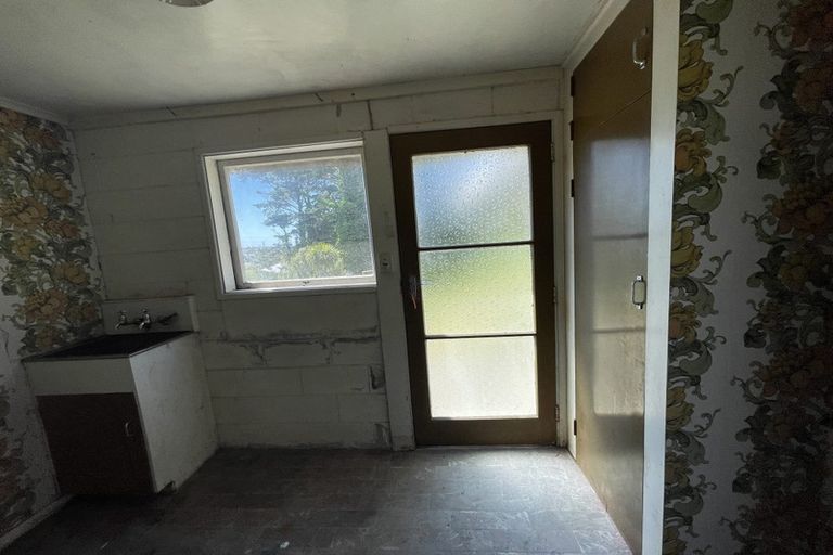 Photo of property in 305 Don Buck Road, Massey, Auckland, 0614