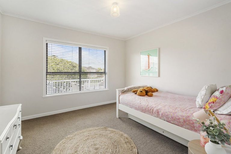 Photo of property in 63 Seacliffe Avenue, Belmont, Auckland, 0622