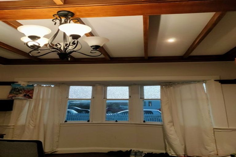 Photo of property in 8 Plunket Avenue, Petone, Lower Hutt, 5012