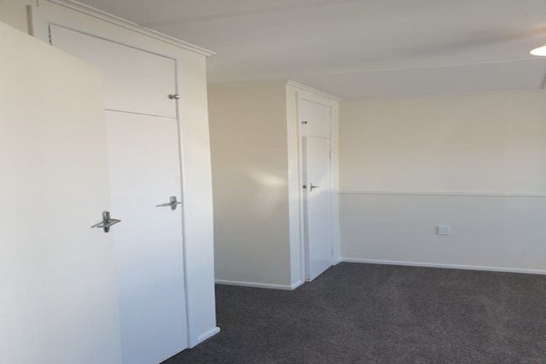 Photo of property in 1 Alice Place, Levin, 5510