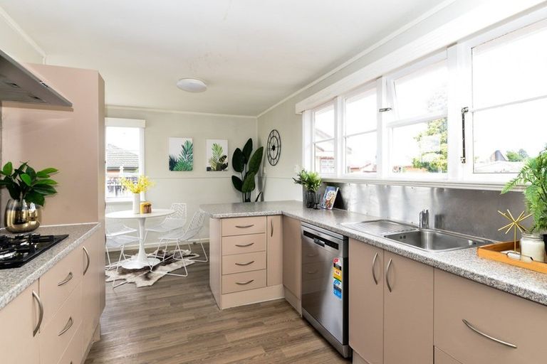 Photo of property in 140 Clarkin Road, Fairfield, Hamilton, 3214