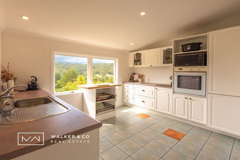 Photo of property in 15 Avian Crescent, Blue Mountains, Upper Hutt, 5371