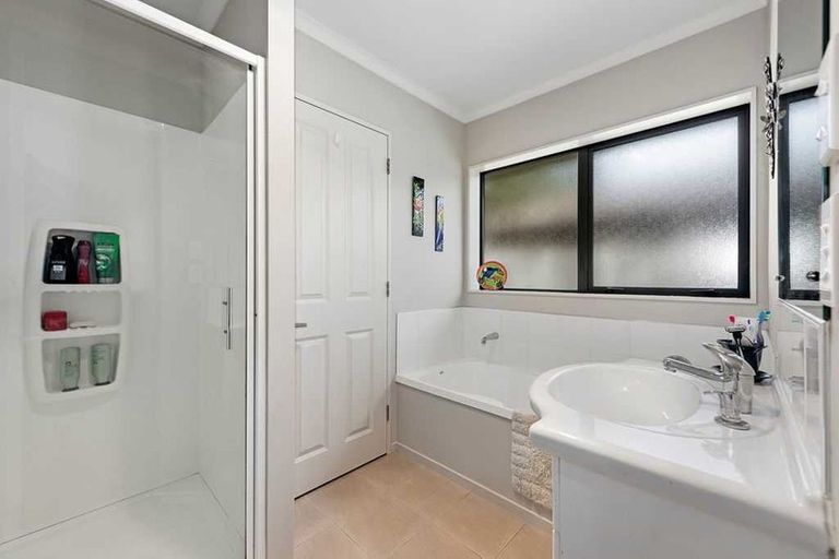 Photo of property in 31 Evergreen Crescent, Trentham, Upper Hutt, 5018