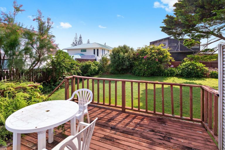 Photo of property in 27 Dillon Street, Waihi Beach, 3611