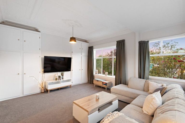 Photo of property in 15 West Avenue, Saint Clair, Dunedin, 9012