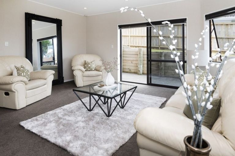 Photo of property in 47 Simmental Crescent, Somerville, Auckland, 2014