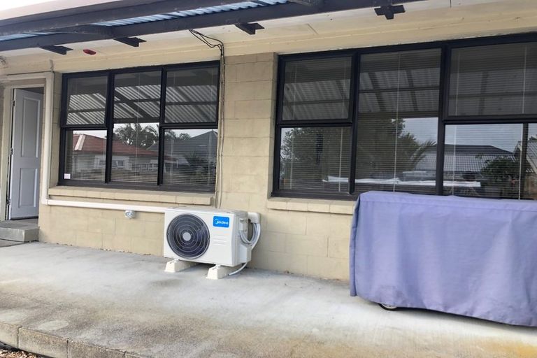 Photo of property in 1 Derwent Street, Morningside, Auckland, 1022