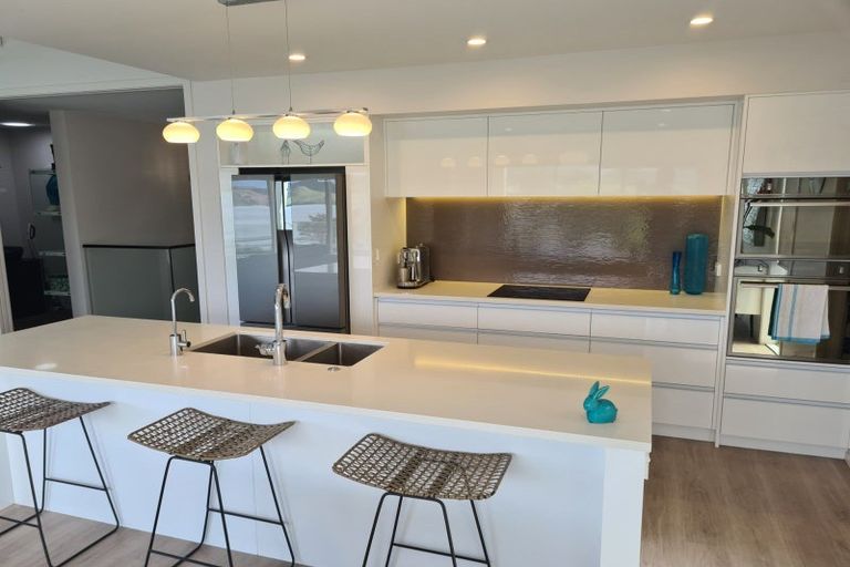 Photo of property in 104 Tukere Drive, Whangamata, 3620