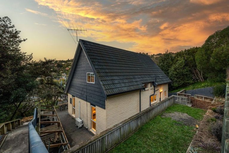 Photo of property in 70 Landsdowne Terrace, Cashmere, Christchurch, 8022