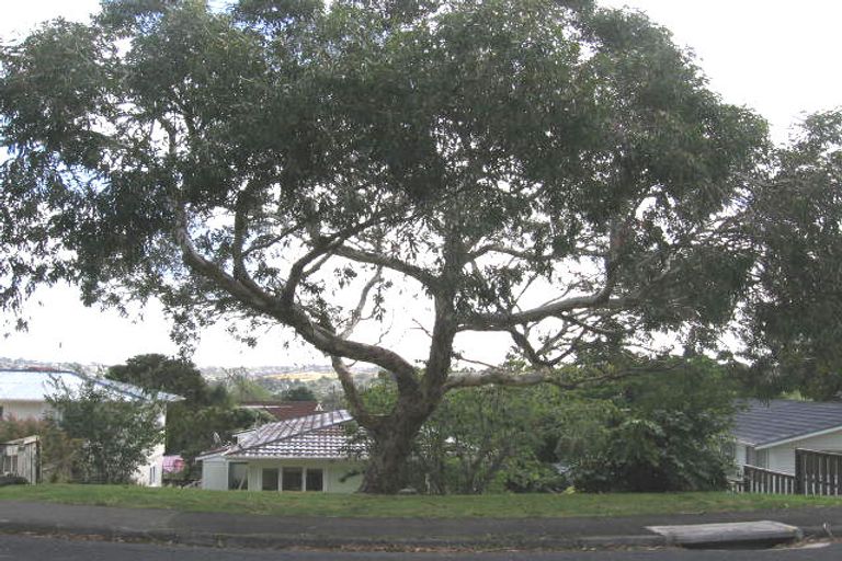 Photo of property in 2/7 William Souter Street, Forrest Hill, Auckland, 0620