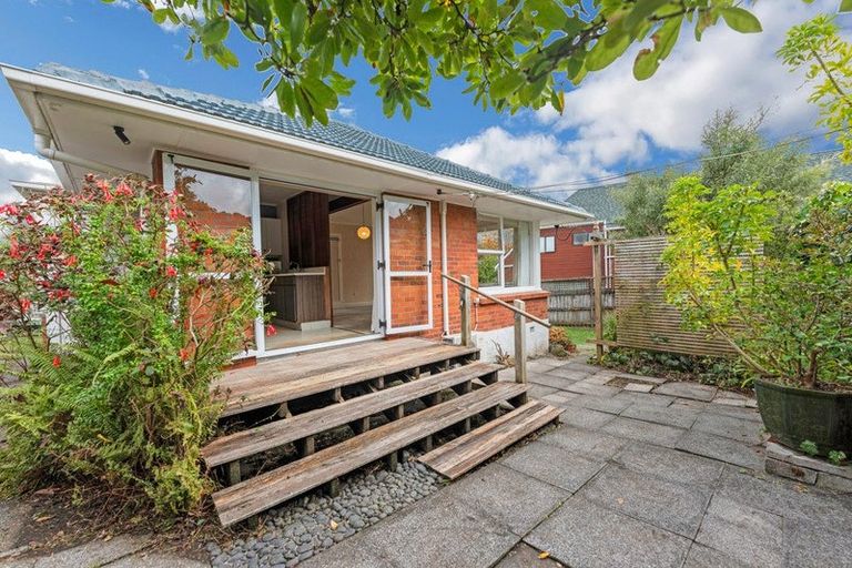 Photo of property in 1/263 Lake Road, Belmont, Auckland, 0622