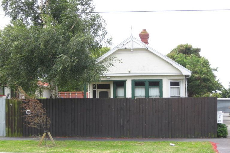 Photo of property in 25 Fairfield Avenue, Addington, Christchurch, 8024