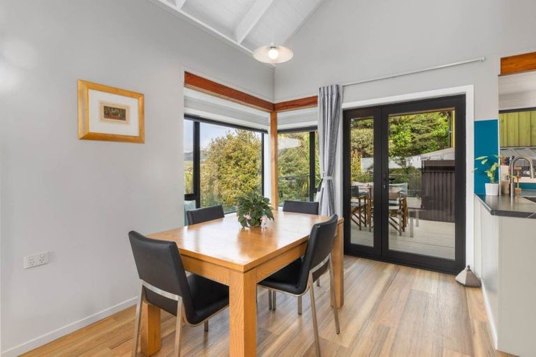 Photo of property in 19 Te Kahikatoa Peninsula Road, Kaeo, 0478