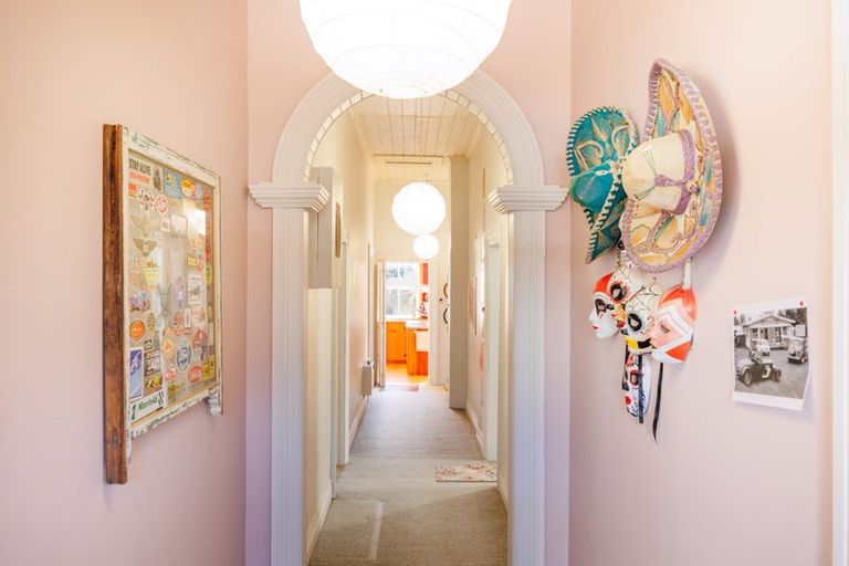 Photo of property in 357 Featherston Street, Palmerston North, 4414